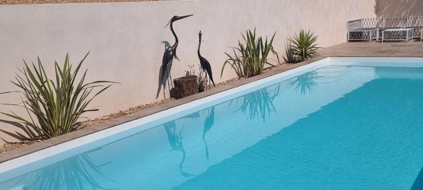 Les Bois De Zola Entre Provence Et Luberon Aparthotel Saint-Esteve-Janson Bilik gambar